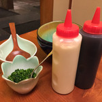 八郎鮨 - 雑炊用の自家製マヨネーズとポン酢！
      これが絶妙な味を出してくれる！