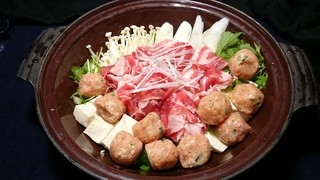 h Mei - 鶏つみれと豚しゃぶ鍋　２人前　８８０円