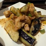 2833 - 週替りランチD 揚げ鶏と茄子の自家製ソース掛け