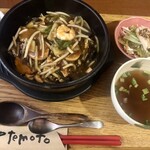 ゆるり 中華食堂 癒食同源 - 五目あんかけご飯大盛り、くん玉トッピング¥1,000-