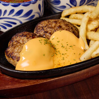 贅沢メルト　チェダーチーズハンバーグ　200g