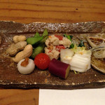 分田上 - 朝採れ自家栽培の旬な野菜達と自家製豆から作ったおからなど