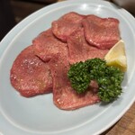 焼肉ホルモン金樹 - 