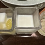 民福北京烤鴨店 - 左からフルーツ杏仁豆腐、杏仁豆腐、りんごゼリー