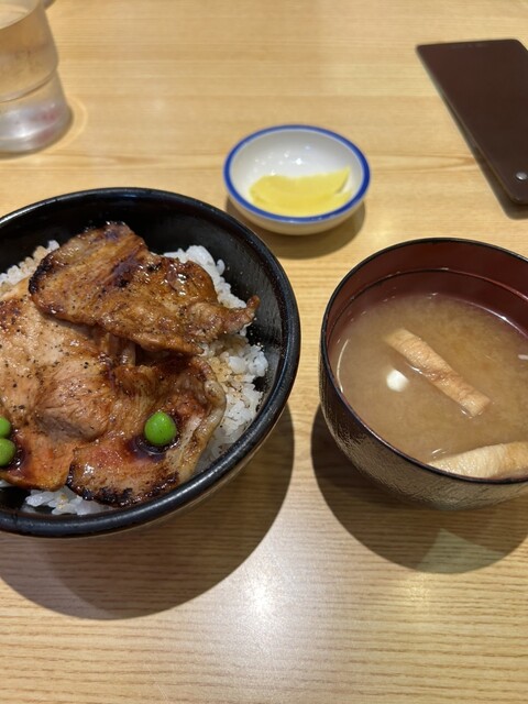 豚丼のぶたはげ 本店 - 帯広（豚丼）の写真