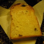 画廊喫茶 イーゼル - トワイライトサービスのぶどうパン