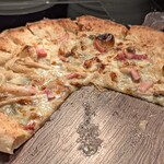 ザ・テラス - きのことブルーチーズのピザ