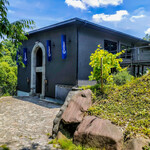 カールヴァーン ブルワリー＆レストラン  - エントランス。まるで中東の古城のような佇まい。