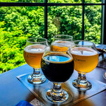 カールヴァーン ブルワリー＆レストラン  - 【ビアフライト】4種のレギュラービール飲み比べ