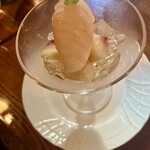 八王子うかい亭 - 桃のパフェ