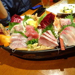 どまん中 - 刺身盛りでございます