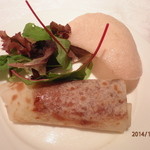 中国料理 皇家龍鳳 - 北京ダック、右上はえびせんです。