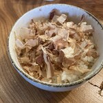 すずむし みどり - 宗田鰹ぶしと醤油漬け卵黄ごはんです☆　2025-0925訪問