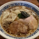 すずむし みどり - 醤油ラーメンです☆　2025-0925訪問