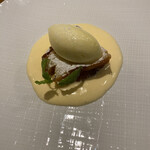 BISTRONOMIE TKM - キルシュ風味のサヴァランと軽いサヴァイヨン、フレッシュパインのソルベ