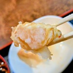 倅 Ｂ食 - Bセットの揚げエビ餃子リフト