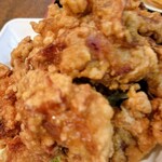倅 Ｂ食 - Bセットの鶏の唐揚げアップ