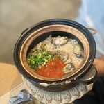 Howdy Post - 牡蠣と舞茸の土鍋ご飯　いくらのせ
