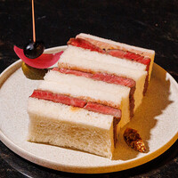 国産牛のステーキサンド