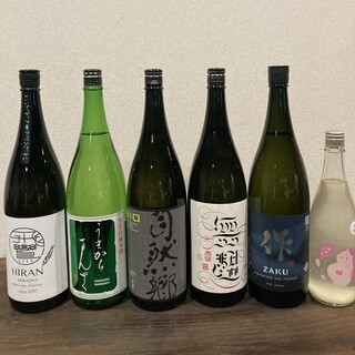 日本酒は常時8種程◆季節や限定品も楽しめる幅広い品揃え