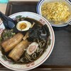 すずみ食堂 - 料理写真:黒ラーメンと半チャーハン
