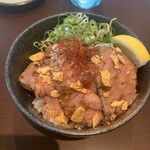 らーめん酒場 福籠 - ハーフローストビーフ丼　