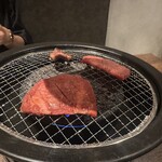 和牛ホルモン一頭買い うしはち 五反田 - 