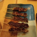 馬肉料理専門 かぶと馬 - 串盛り5点