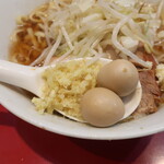 ラーメン二郎 - ショウガ半分