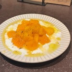 焼野菜 銀河団 - マンゴーのカプレーゼ