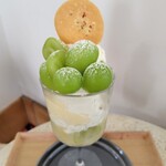 토레이즈 - シャインマスカットパフェ
