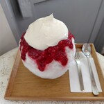 토레이즈 - 木いちごとクリームチーズのかき氷