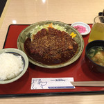 みそかつ 矢場とん 福岡JR博多シティ店 - ロースカツ定食1100円くらい、一番安かった