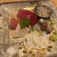 酒亭穂椋 - お造り　水だこ　鰯　白魚　鮪　メイチ鯛　一種不明