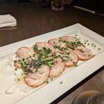 時の居酒屋 刻 - 焼豚 葱まみれ