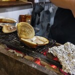 もつ焼き よう - 焼蛤@○○○円/4個　値段は安すぎて言えません(笑)