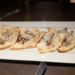 時の居酒屋 刻 - きのことベーコンのトルティーヤピザ