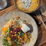 ホンカトリー - やばいほどいろんな顔を出してくる幸せなカレー様ありがとうございます