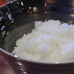 鉄板焼ばらもんや - 大分県産ヒノヒカリのご飯　チタンコーティングの器も素敵です＾＾