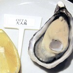 フィッシャーマンズマーケットオイスターバー - 生牡蠣（大入島）