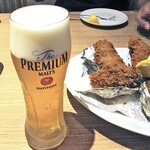 フィッシャーマンズマーケットオイスターバー - 生ビール ＆ 牡蠣フライ・自家製タルタルソース（２人前）