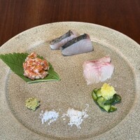 島おでん MIKE 神戸店 - ディルの効いたサーモンにはワインが合う
