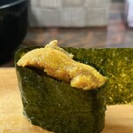 すし雅 - うに、時価→900円でちょっとびっくりした…