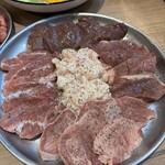 炭火焼肉 肉郎 - 