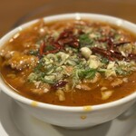 成龍萬寿山 - 真剣に水煮肉片に向き合った夜