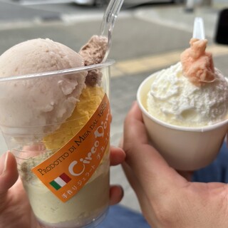 6th Anniversary 花譜 やちこダルマコラボ アイスクリームらぷらす ロールアイスクリームファクトリー」とTVアニメ『地縛少年花子くん』の