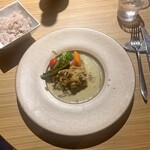 ブラッスリー 航 - チキンのフリカッセ+ 赤ワインライス