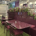 JIMMY CHOO Street Café - 