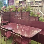 JIMMY CHOO Street Café - 