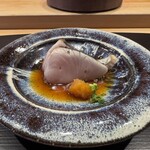 鮨 十兵衛 - ◆答志島のトロ鰆炙り
      ポン酢　もみじおろし